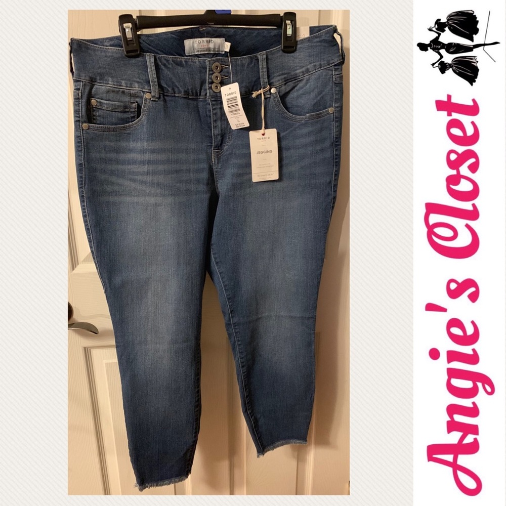 Torrid - Jegging - Frayed - Medium Wash - Picture 4 of 7
